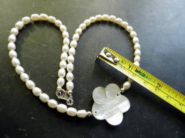 Preview: Kette, weiß, Braut, Süsswasserperlen, Blüte, Perlmutt, Hochzeit